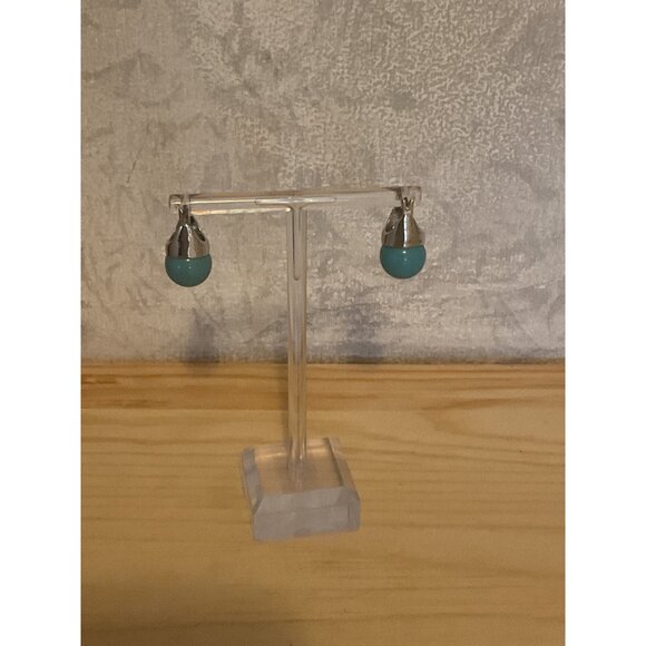 Turquoise Colored & Silver Toned Clip-On Earrings With Intricate Filigree Design - Picture 3 of 7